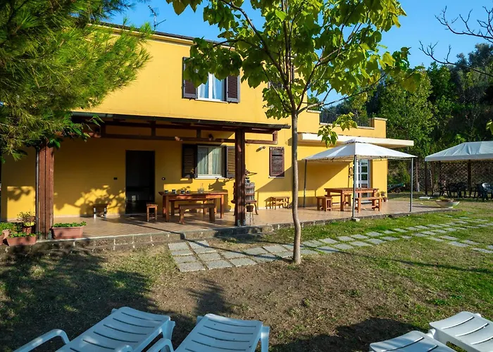 5 Bedroom Lovely Home In Roseto Degli Abruzzi