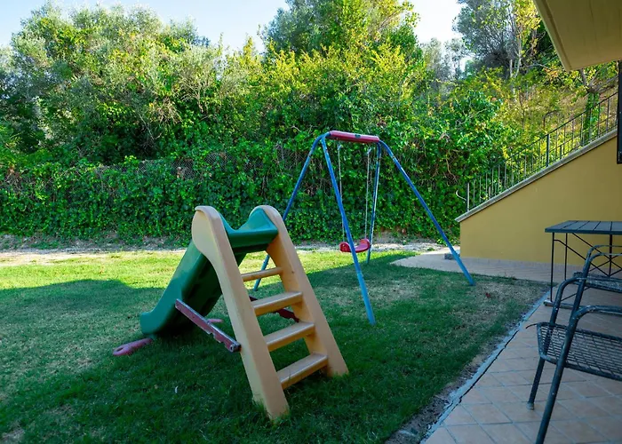 5 Bedroom Lovely Home In Roseto Degli Abruzzi
